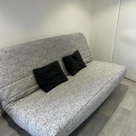 Cozy Studio In